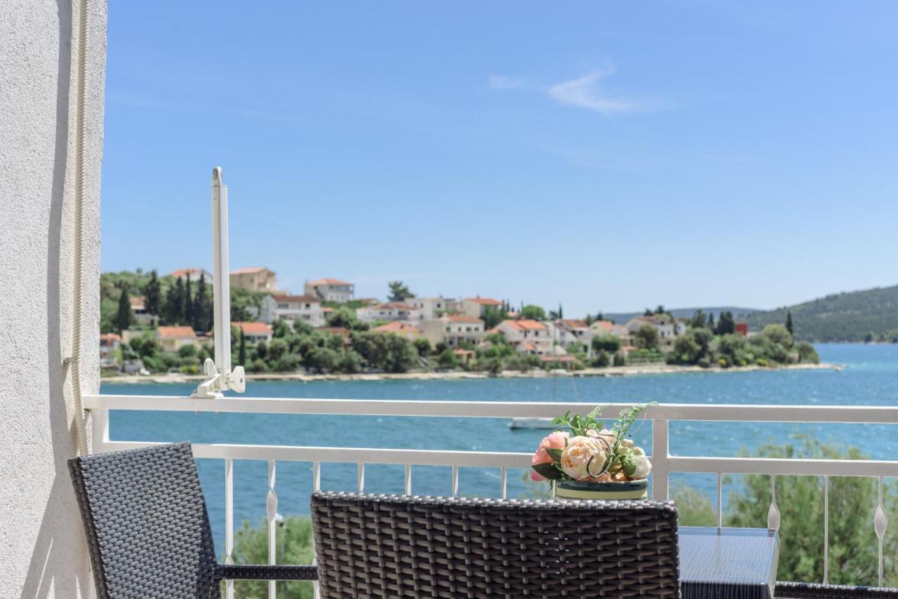Apartments Ana Bilota Seget Vranjica Kültér fotó