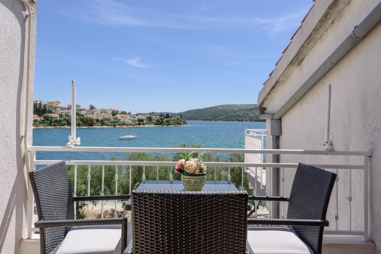 Apartments Ana Bilota Seget Vranjica Kültér fotó